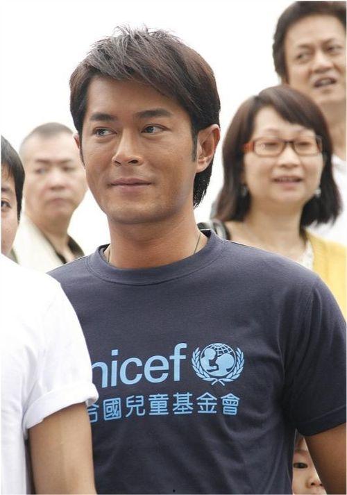 卓伟最新爆料慈善一哥,慈善一哥背后的惊人真相  第3张